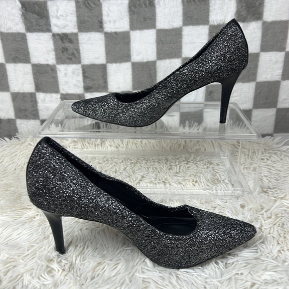 Vera Wang Black Sparkle Heel - Picture 3 of 7